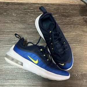 Boys Nike Youth